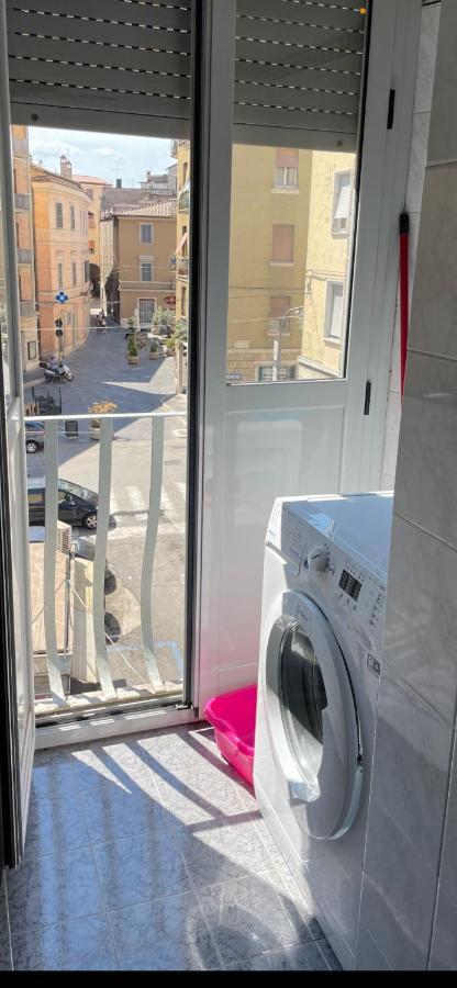 Appartamento Centralissimo Elegante Terni Exterior photo