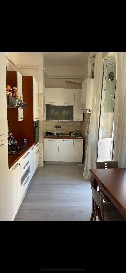 Appartamento Centralissimo Elegante Terni Exterior photo